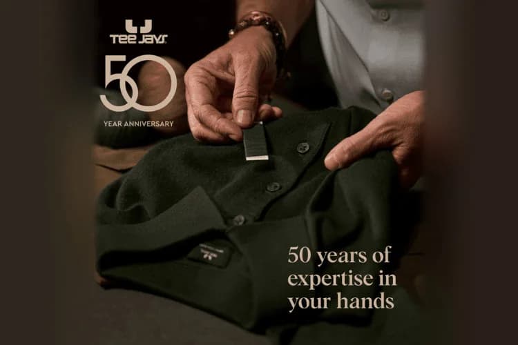 TEE JAYS feiert 50 Jahre Premium-Textilien und Handwerkskunst