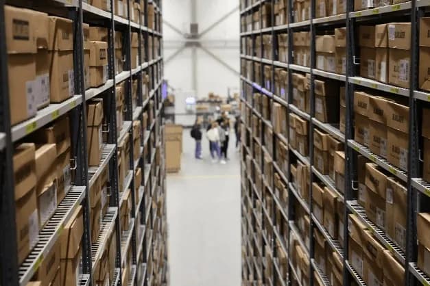 Blåkläder verdreifacht Lagerkapazität mit neuem Vertriebszentrum