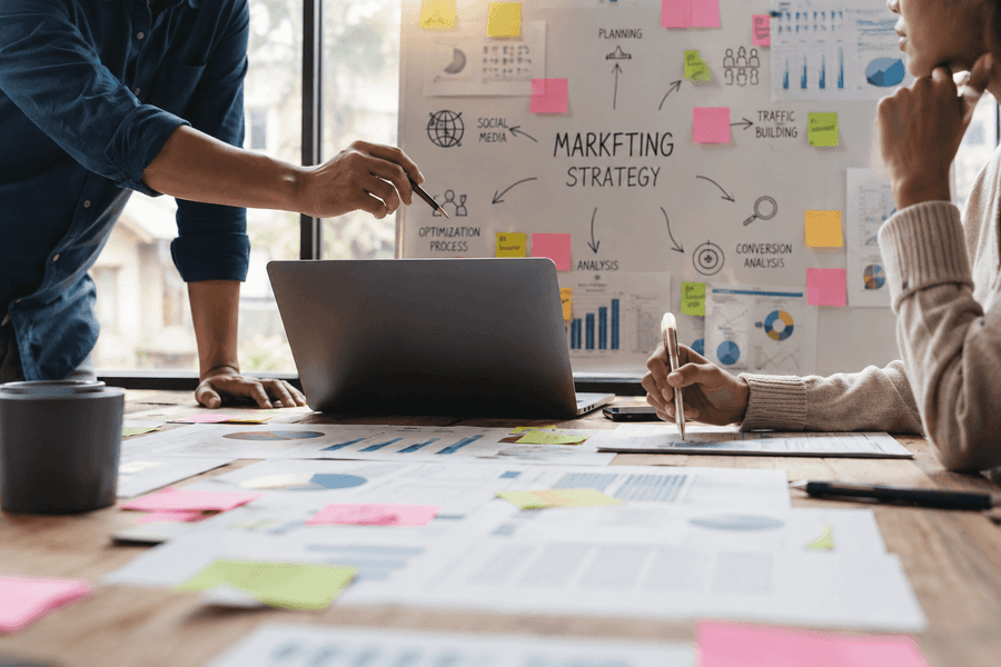 Die Entwicklung innerhalb von Markenstrategien: Trends, die Marketer kennen müssen
