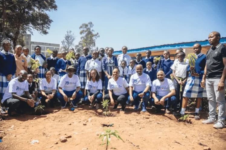 BIC pflanzt Symbol für Wachstum und Nachhaltigkeit in Kenia