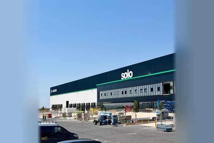 Solo midocean eröffnet Lager und moderne Druckanlage in Brafim, Spanien